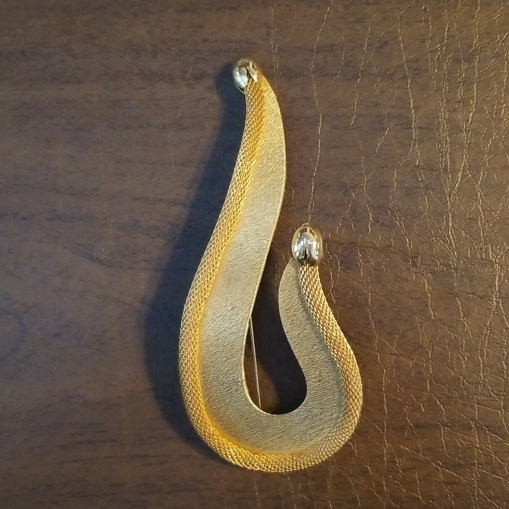 Vintage Large Statement Gold Tone Brooch